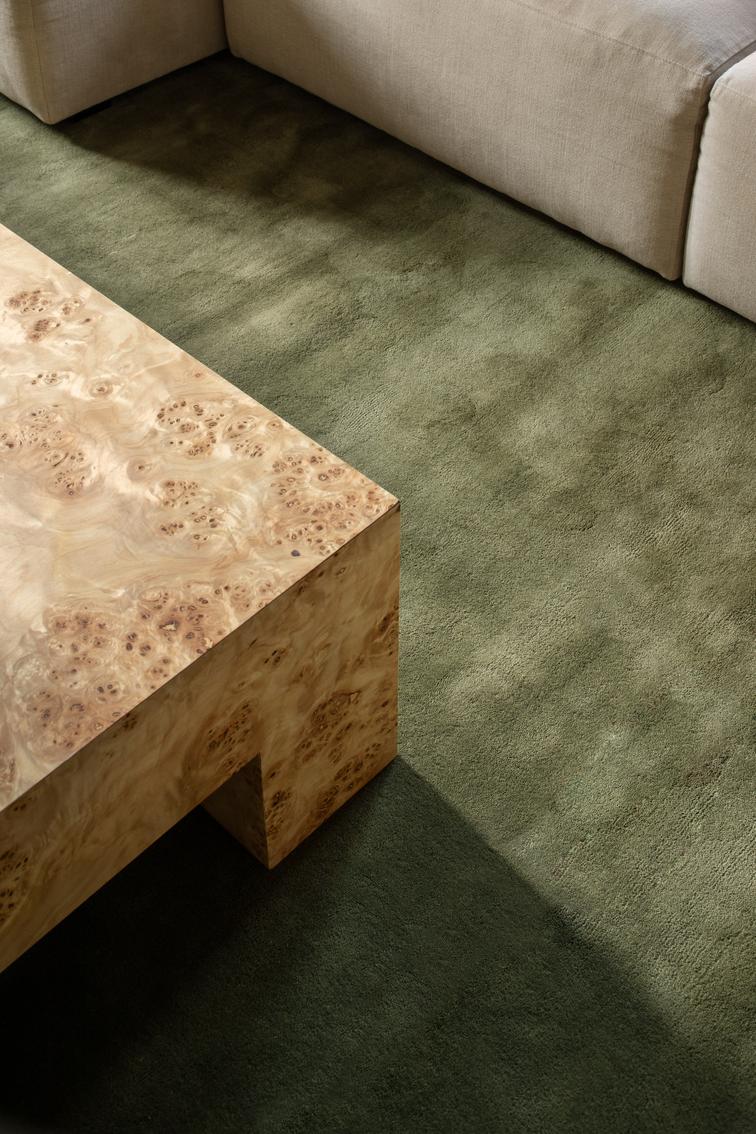 Wollteppich Oliv Layered Solid Wool Capulet Olive, Detail der Wolle