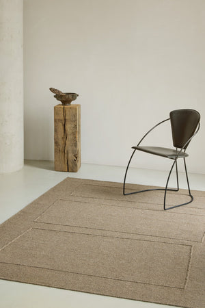Brink & Campman Senso Blocks Fur Brown Teppich in Camelbraun mit drei Blöcken im Relief, im Wohnraum