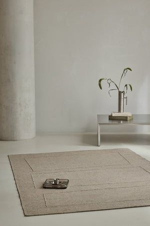 Brink & Campman Senso Blocks Soft Taupe Teppich in Grautaupe mit drei Blöcken im Relief, im Wohnraum