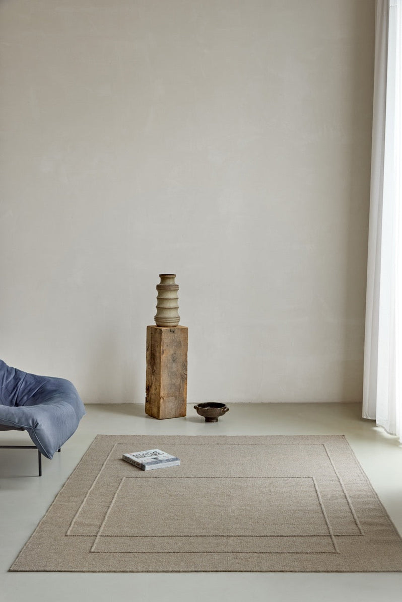 Brink & Campman Senso Level Soft Taupe Teppich in Grautaupe mit zwei Rechtecken im Relief, im Wohnraum