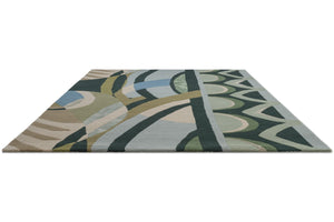 Harlequin Atelier Lagoon Teppich in Flaschengrün, Seegrün und Himmelblau, Schrägansicht