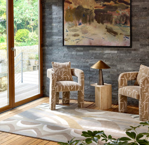 Harlequin Atelier Pebble Teppich in Stein, Taupe und Taubengrau, im Wohnraum