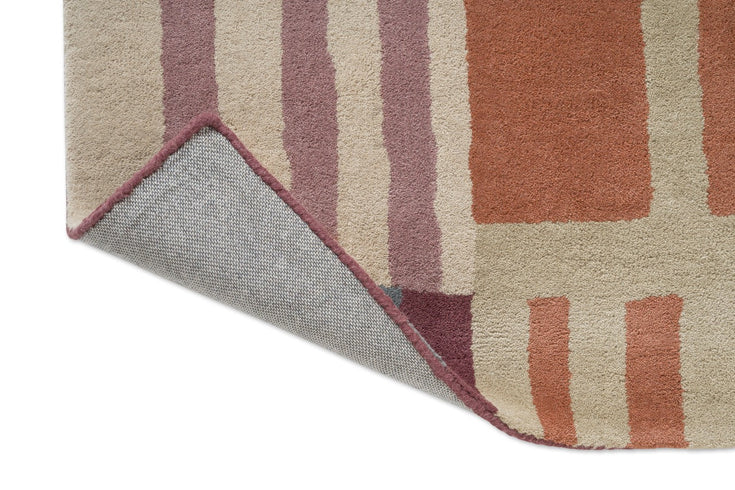 Harlequin Monolith Cinnabar Amber Teppich, Detail von umgeschlagener Ecke und Rücken