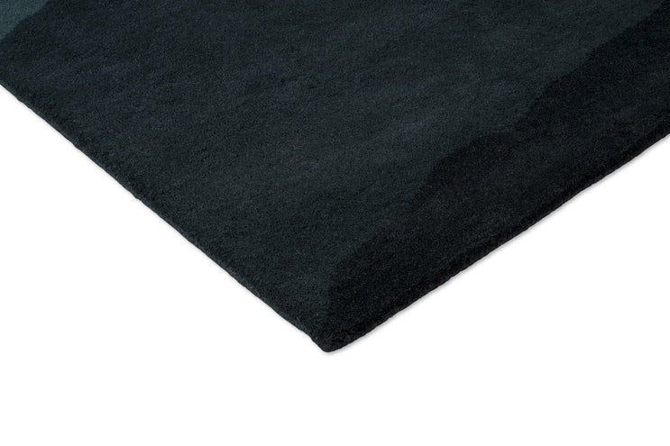 Harlequin Sedimentary Midnight Teppich, Detail von Ecke und Flor