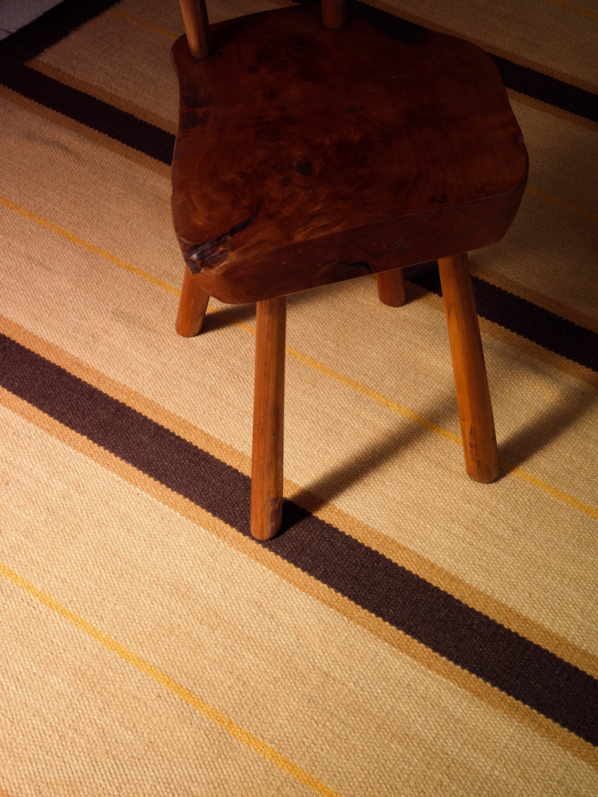 Wollteppich Gelb Layered Racer Stripe Margarine, Detail des Flachgewebes