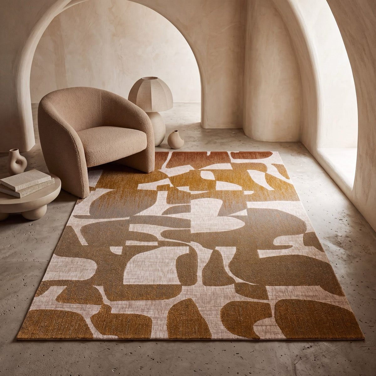 Acsento Duna Multi Teppich in Ocker, Rost und Taupe mit Collageformen auf Creme, im Wohnraum