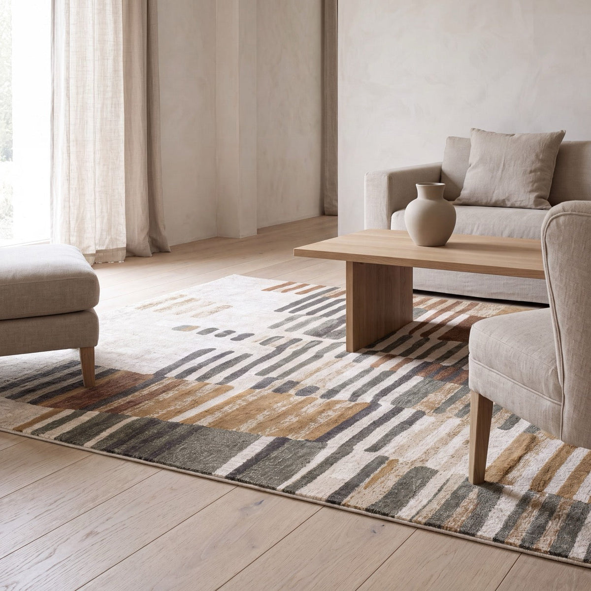 Acsento Siena 45 Teppich in Beige mit Pinselstrichen in Rost, Ocker und Anthrazit, im Wohnraum, zweite Ansicht
