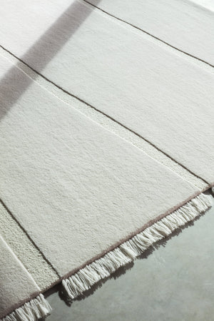 Massimo Atoll Cream cremefarbener Teppich, Detail der Ecke