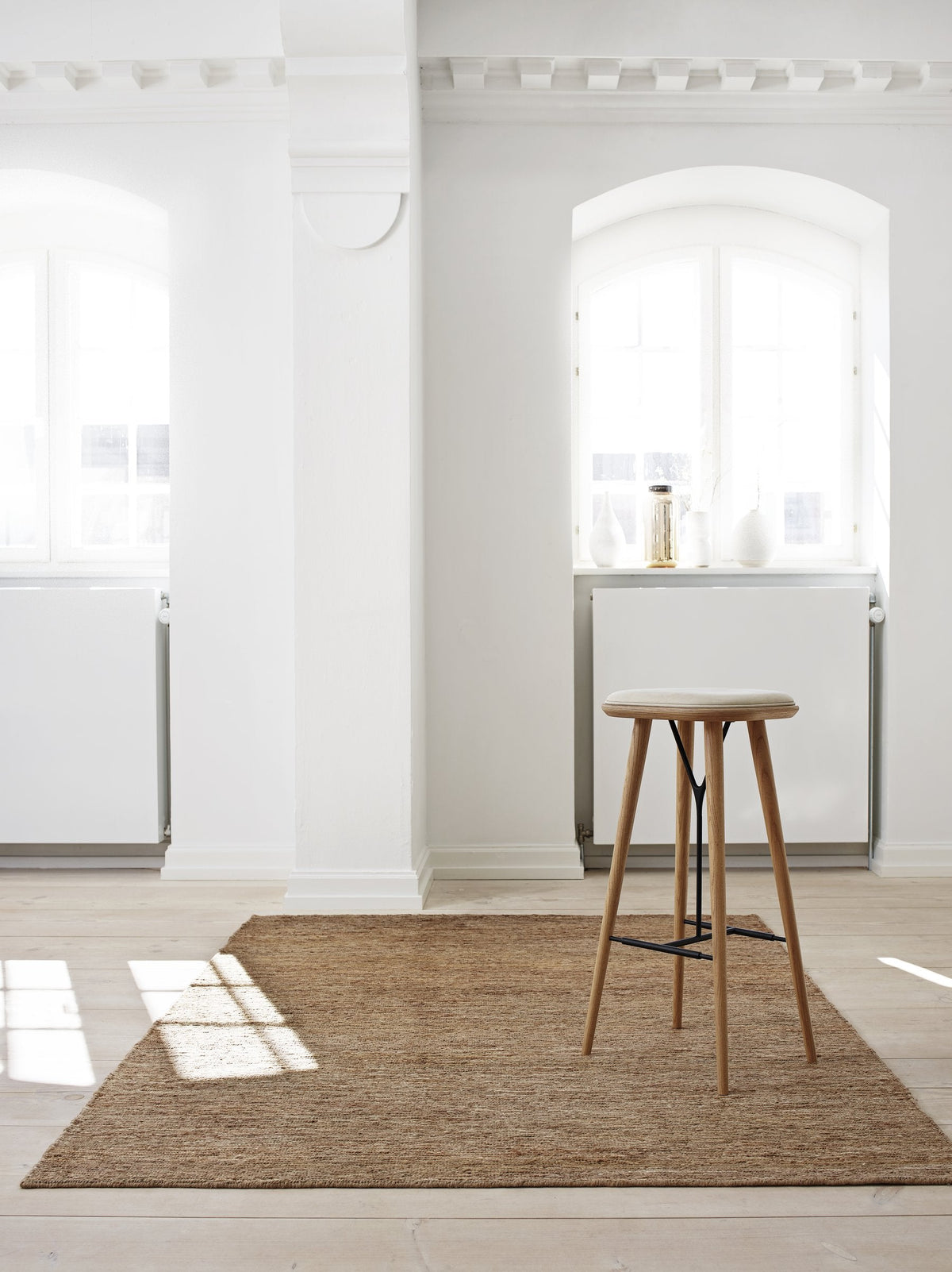 Massimo Sumace Natural Juteteppich, in einem Wohnraum